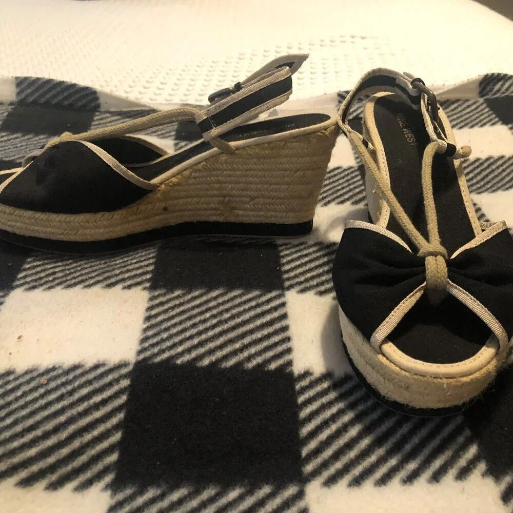 Nine West black and cream open-toe slingback espadrille size 7.5M‎ worn once
